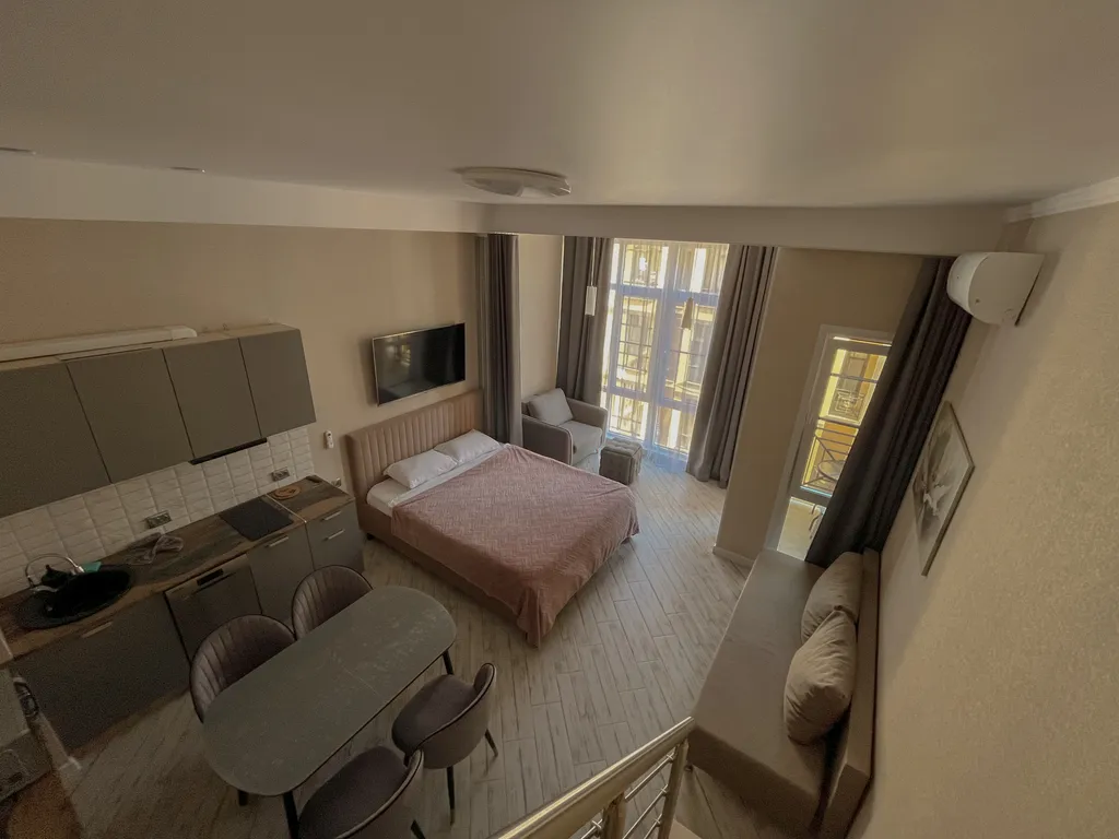 Квартира Квартира Двухуровневая студия в ЖК «Грин Сейл Парк» — Сириус