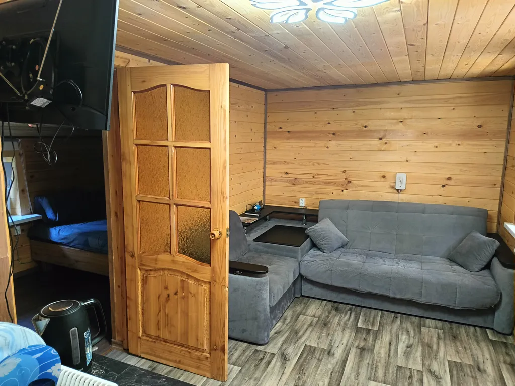 Дом у речки