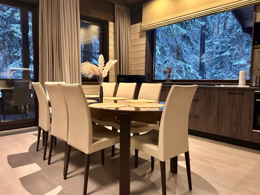 Коттедж у курорта Охта Парк