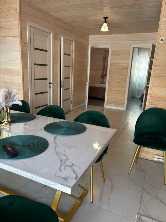 Современный дом с видом на горы