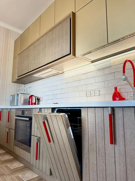 Просторная квартира с шикарным видом рядом с центральной набережной