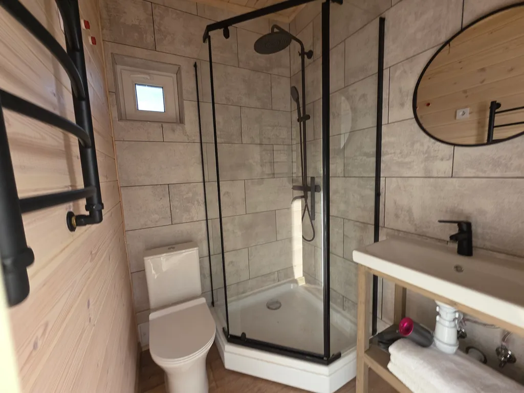 Новый дом с видом на предгорье