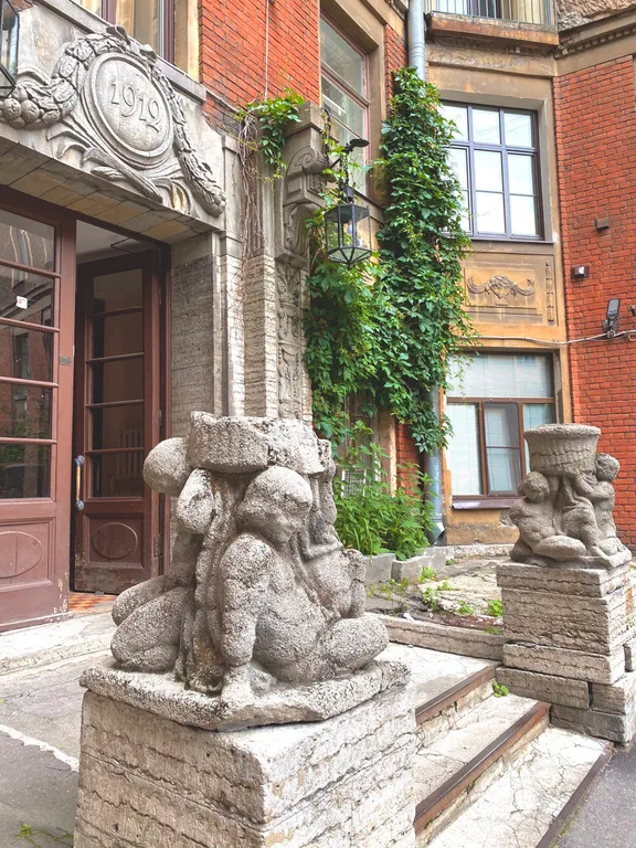 Студия в историческом доме