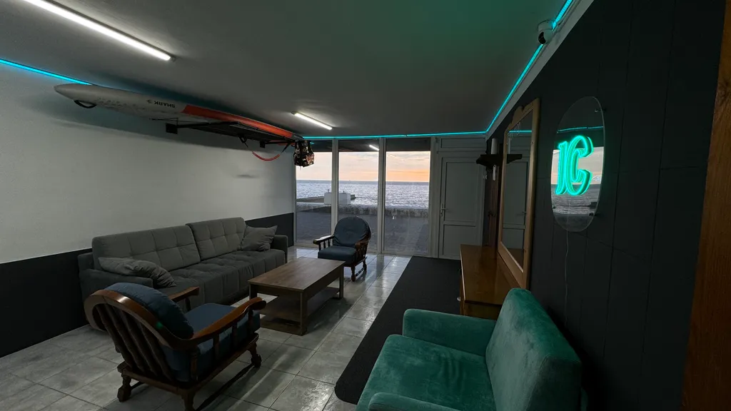 Дом на берегу моря