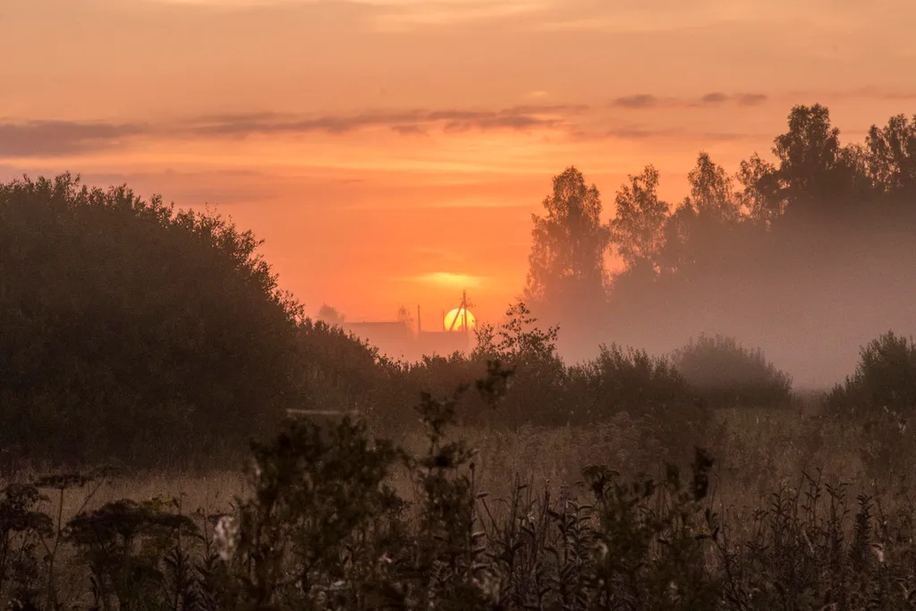 Просторный дом с баней в тихой деревушке у реки