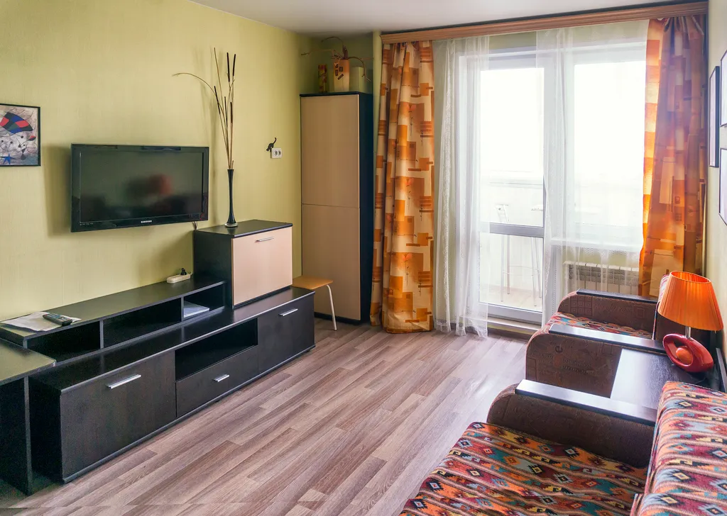 Красивая квартира в высотке недалеко от центра