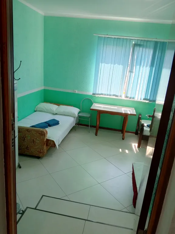 Квартира Комната с отдельным входом в частном секторе с видом на море — Сочи