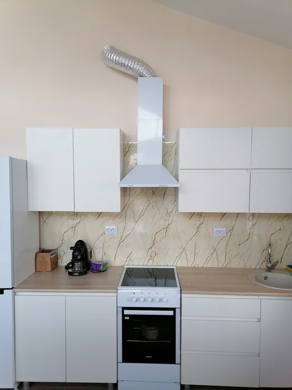 Коттедж Усадьба Ольгино предлагает проживание в новом доме с видом на реку — Лодейное Поле