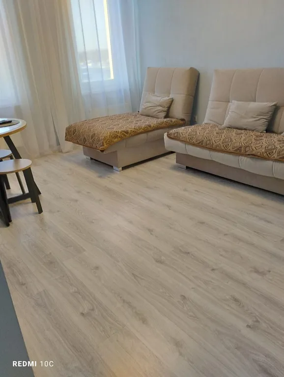 Апартаменты у Кремля, Дворца спорта Кристал, драмтеатра