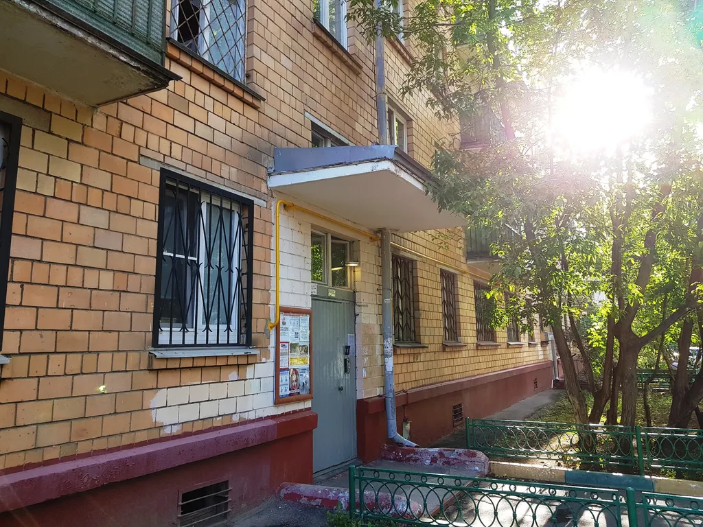 Удобный ооочень тёплый номер-студия возле метро Октябрьское Поле
