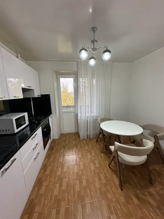 Квартира Уютная и светлая квартира в центре города — Элиста