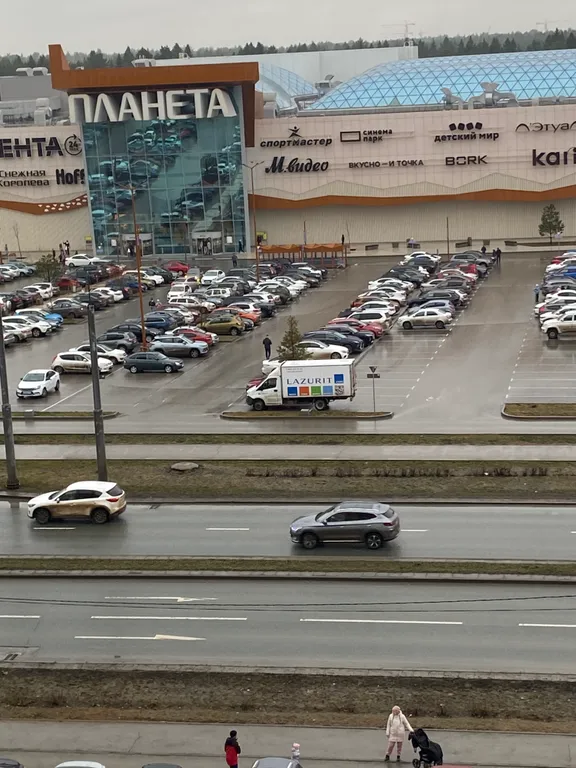 Уютная квартира напротив ТЦ Планета