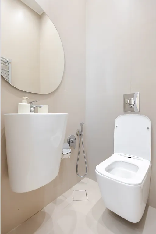 Современная квартира с двумя спальнями и новым ремонтом в центре