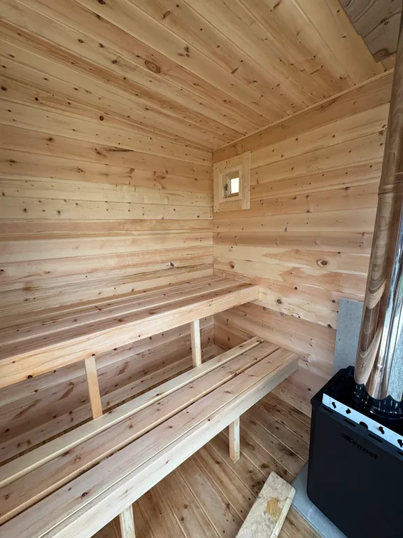 Дом с бассейном и баней