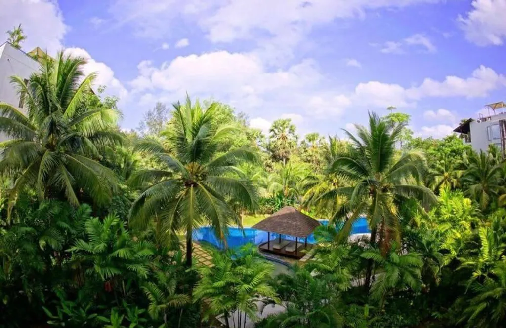 Апартамент (140м2) 2 спальни в 200-х метрах от моря