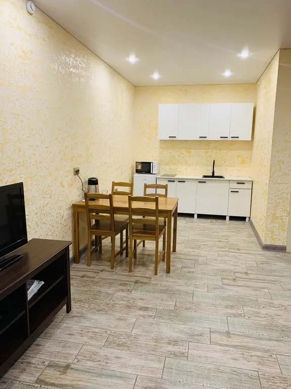 Квартира Отдых в центре банного, рядом с пляжем — аренда посуточно в Зелёная Поляна