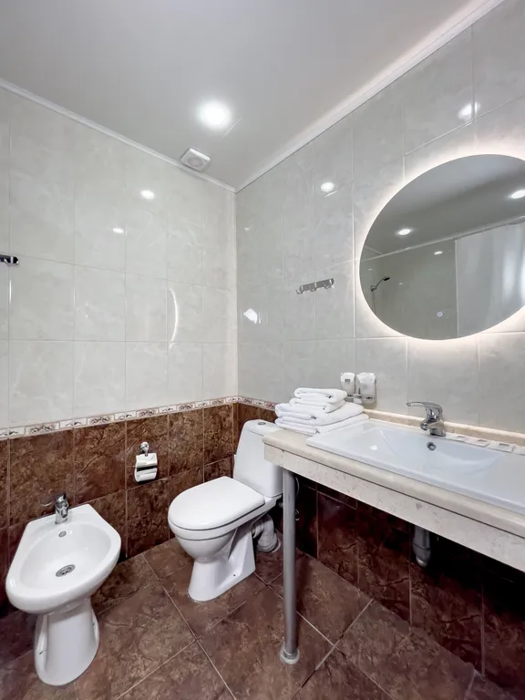 Люкс с видом на горы и балконом