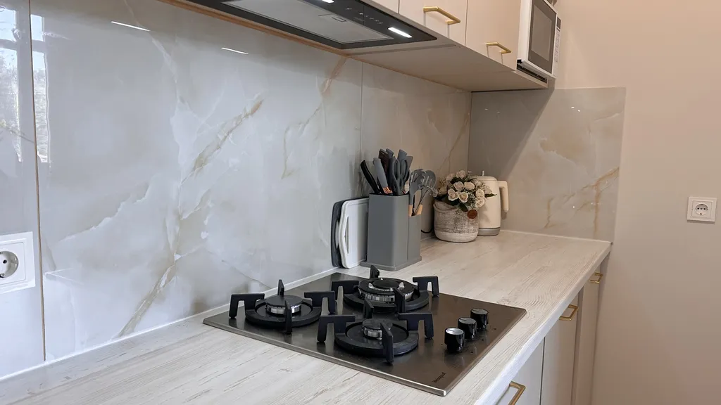 Светлая и просторная квартира в центре города Сухум