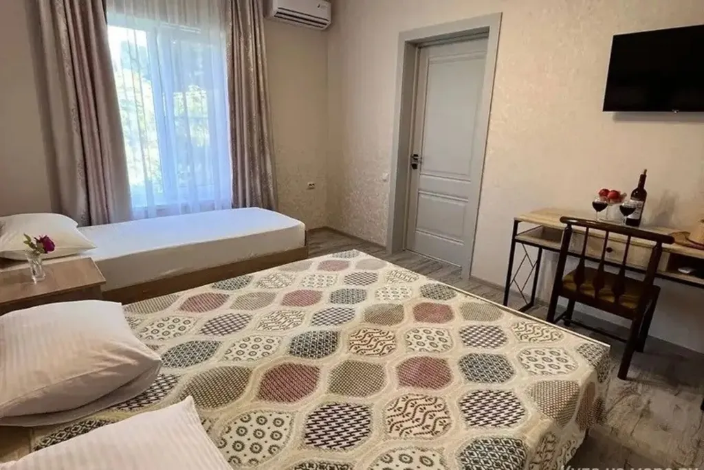 Квартира Двухкомнатный апарт на втором этаже — аренда посуточно в Амзара