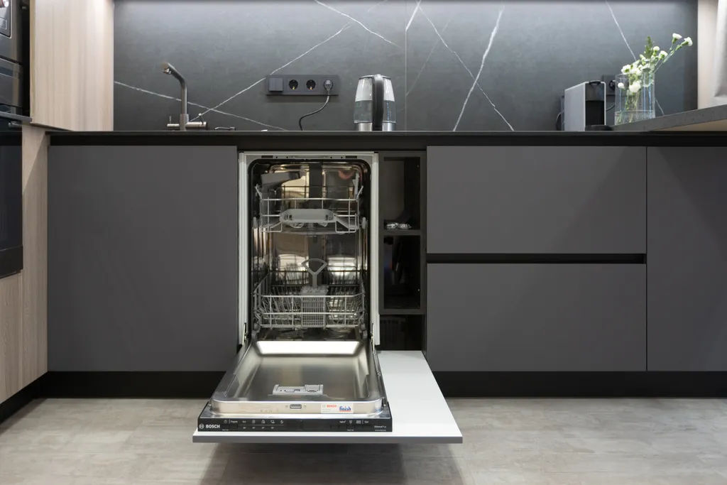 Апартаменты бизнес-класса в центре города с панорамным видом на пруд