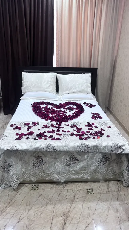 Шикарная 2-х комнатная квартира в центре с удобствами