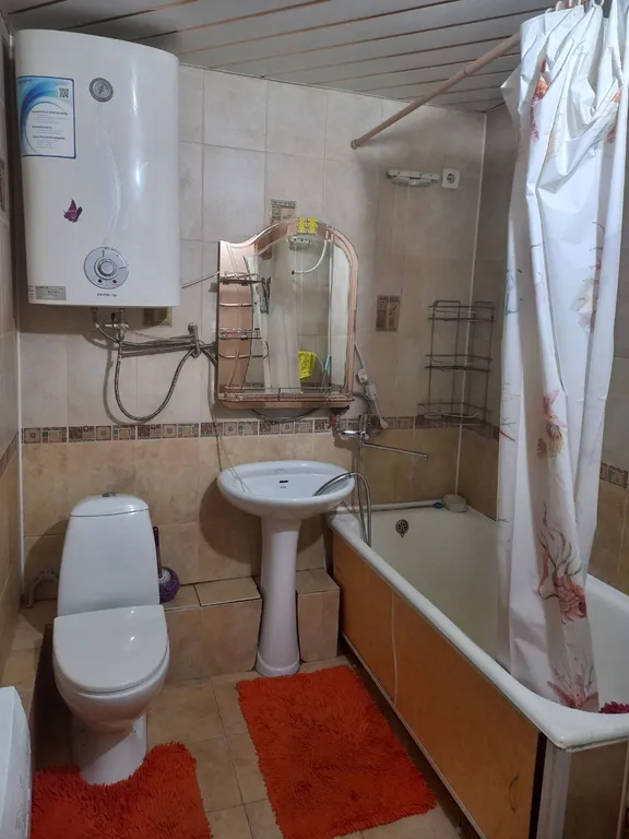 Хорошая квартира в районе Луговой