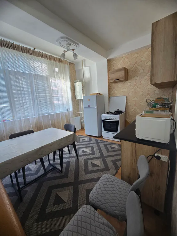 Уютная 3-х комнатная квартира в центре города в 10 минутах на машине до моря