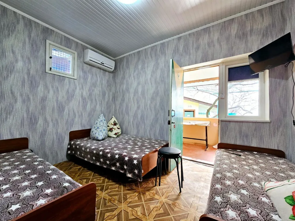 Квартира Четырёхместная комната стандарт №1 с отдельной кухней — Курортное (Феодосия)