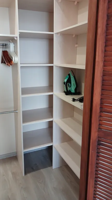 Квартира Квартира Шикарная новая студия в центре города — Омск