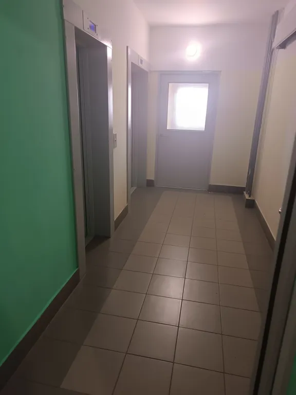 Квартира Посуточно однокомнатная квартира в Кузьминках (Взлётная 11/1). — Омск