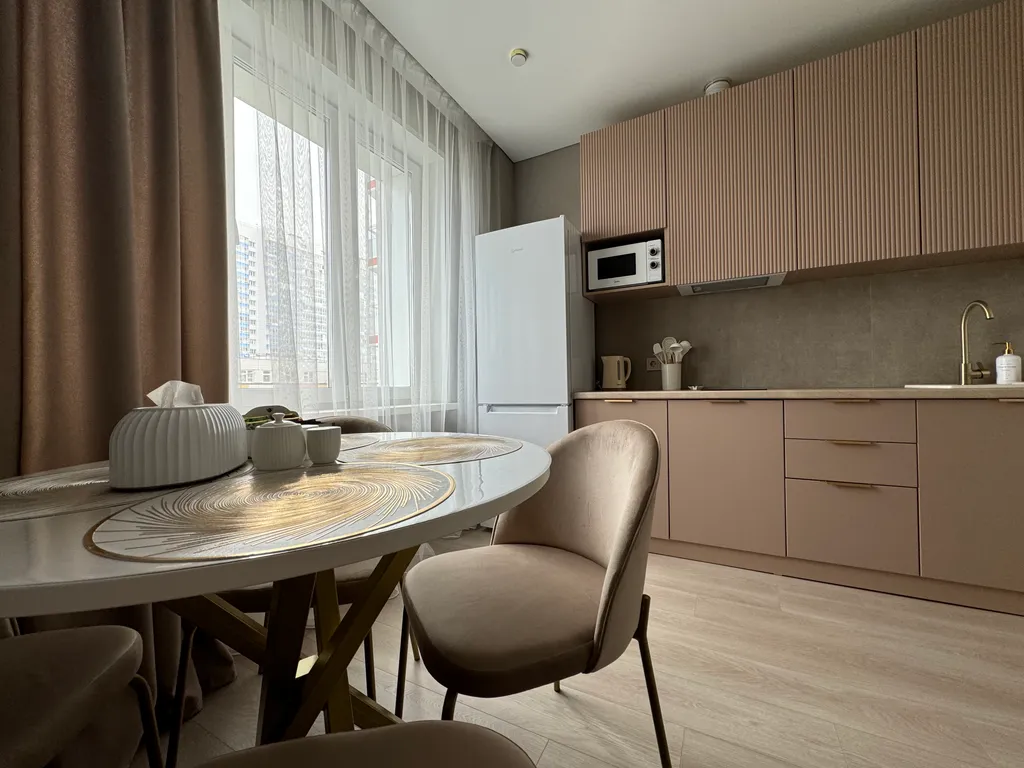 Новая дизайнерская квартира на берегу реки ЖК Белые росы — аренда посуточно в Красноярск