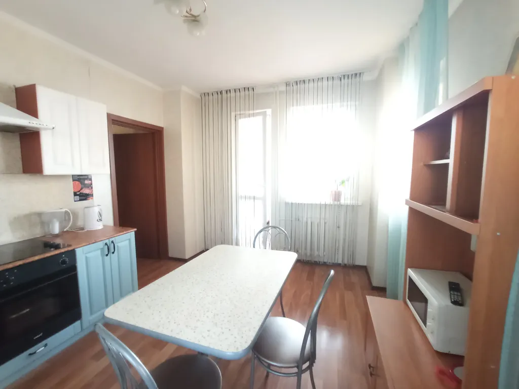 Квартира Квартира Центр,для некурящих,с детьми(мож заочникам)в 2 километрах от набережн. — Самара