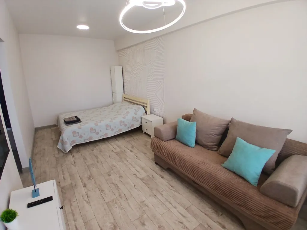 Уютная квартира с хорошим видом на проспект