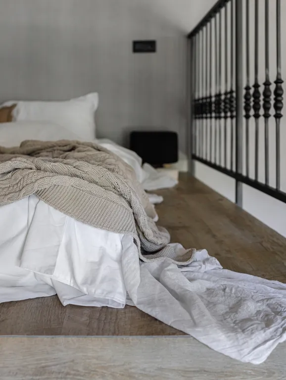 Уютная двухуровневая квартира с сауной в центре города