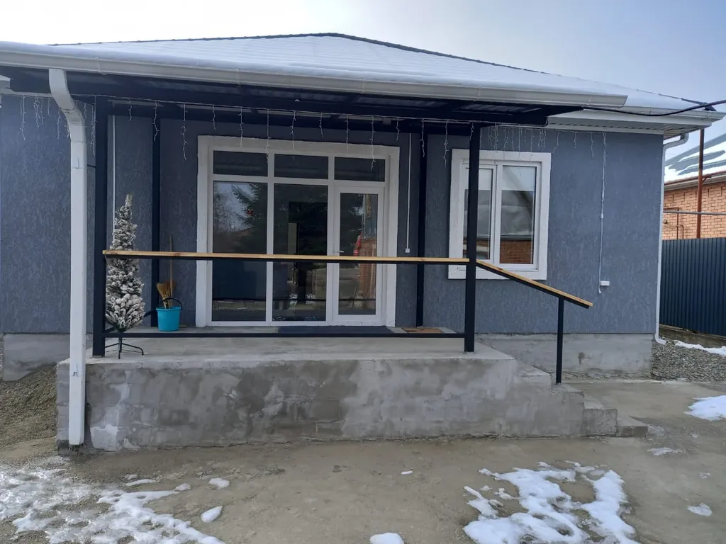 Уютный дом в черте города