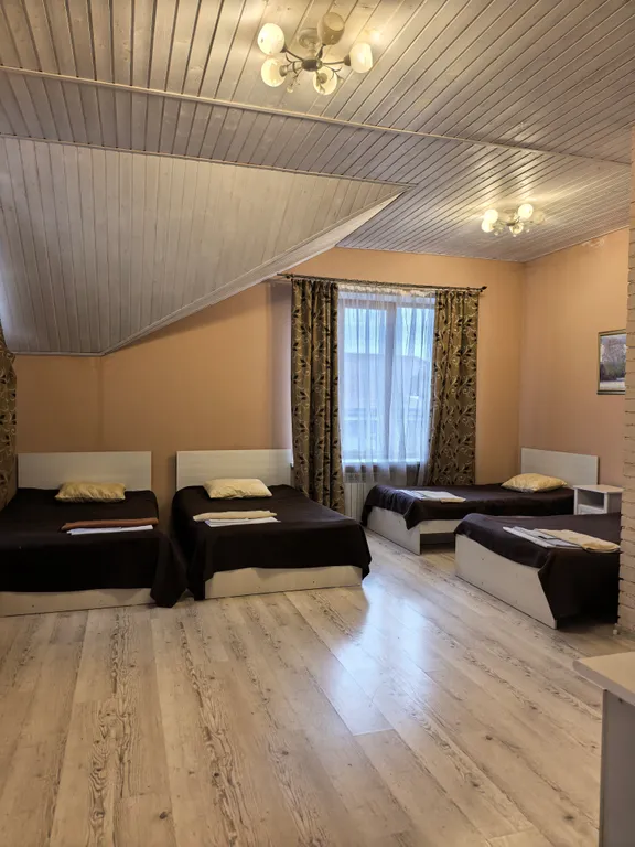 Двухэтажный дом на Банном