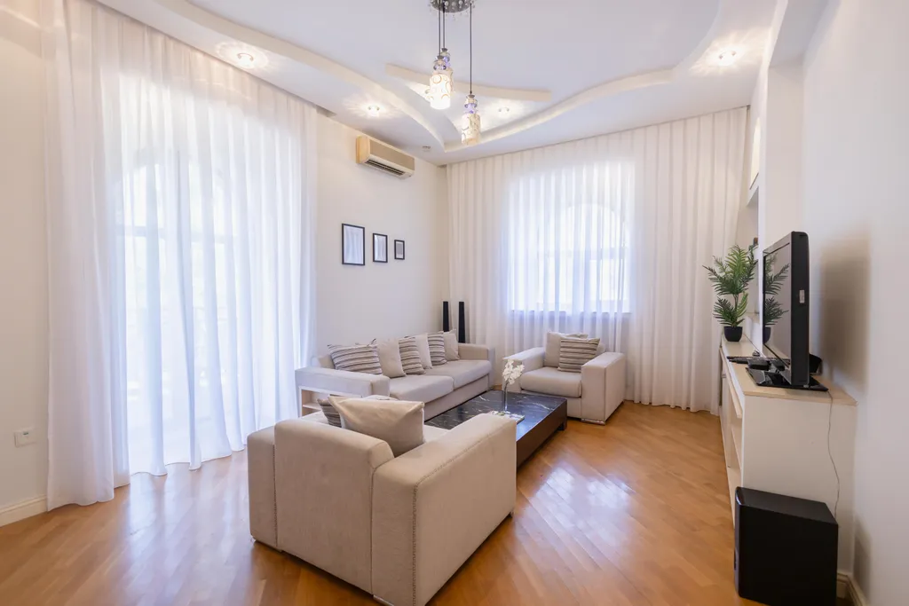 Комфортная квартира на торговой с двумя балконами