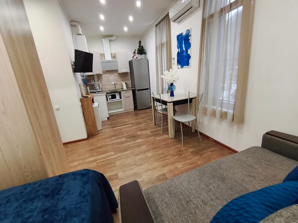 Современная студия в горах