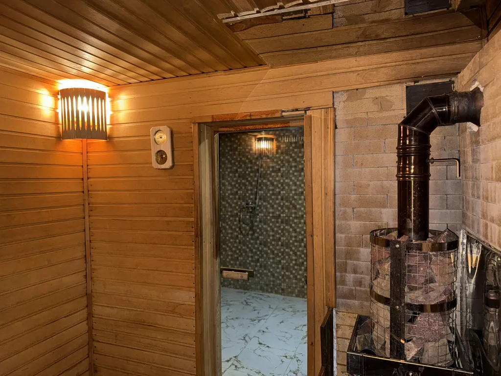 Дом для мероприятий и праздников до большой компании