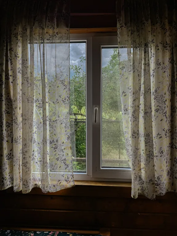 Уютный домик в саду