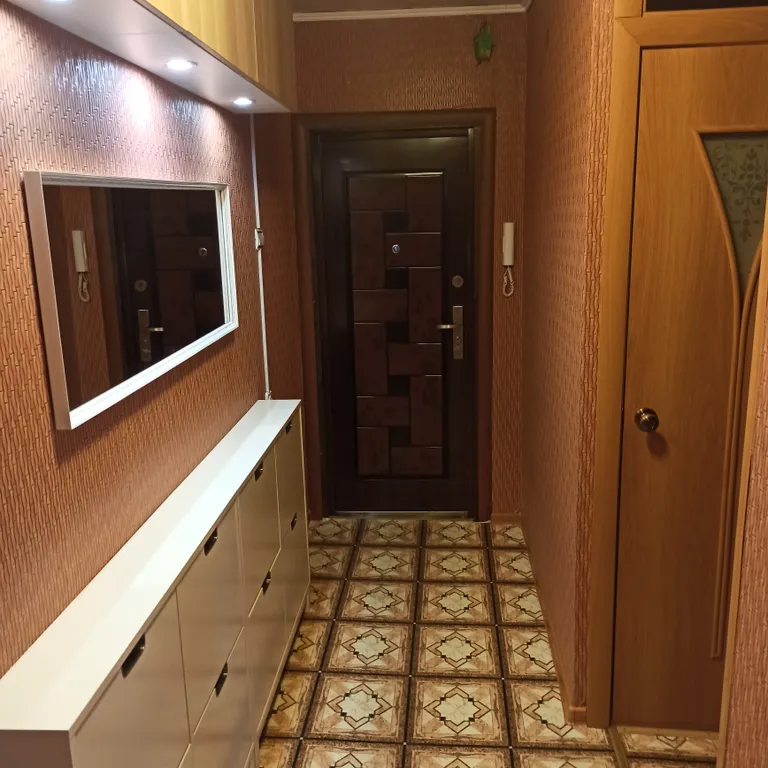 Квартира на первой линии от озера с кондиционером