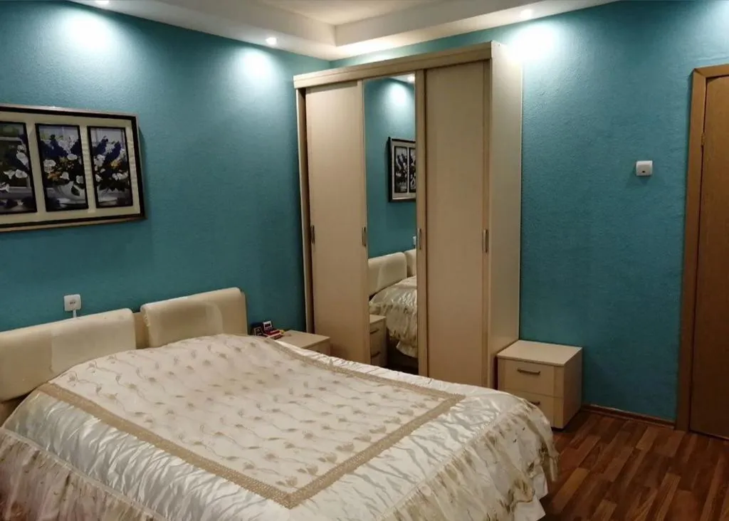 Уютная современная квартира