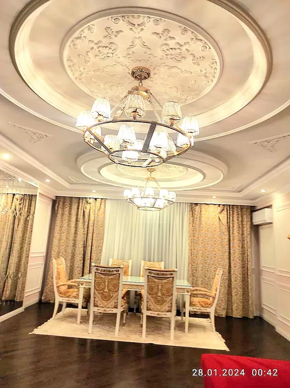 Трехкомнатная квартира в центре