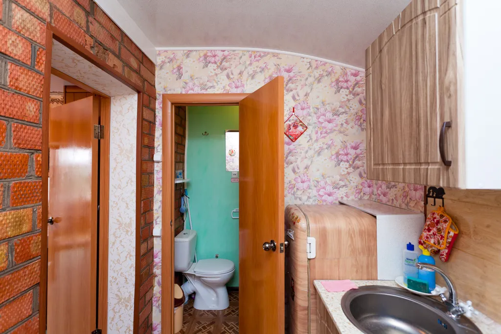 Уютная комната с кухней