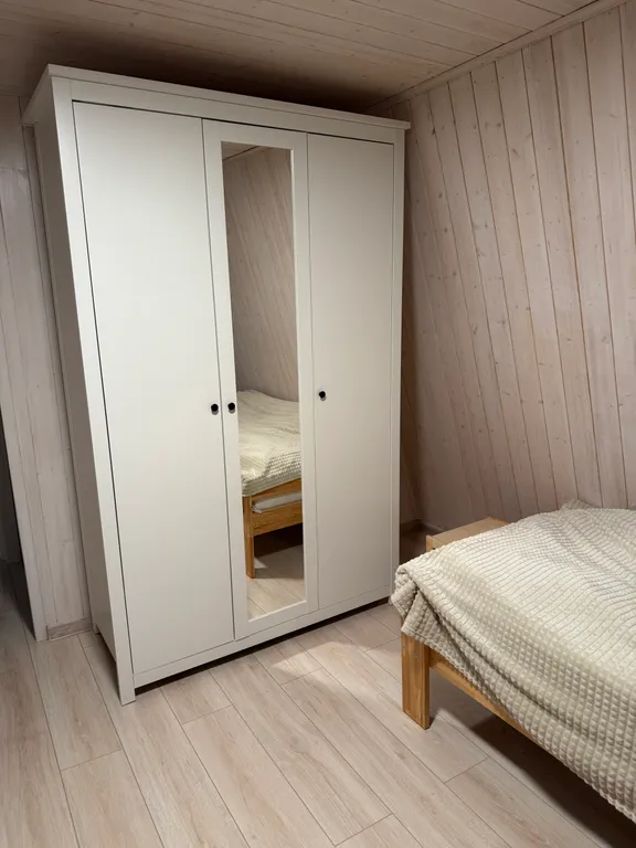 Уютный дом a-frame на окраине леса