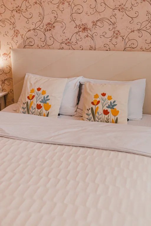 Двухкомнатная квартира в центре с видом на город Аленький цветочек