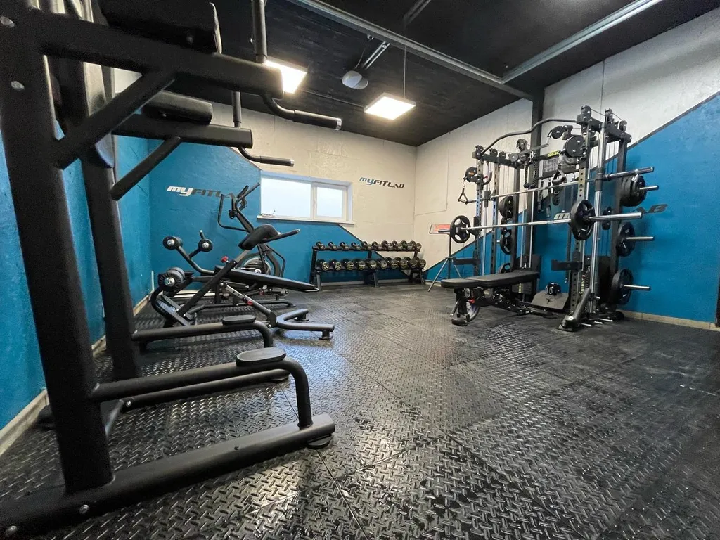 Большой уютный дом на озере