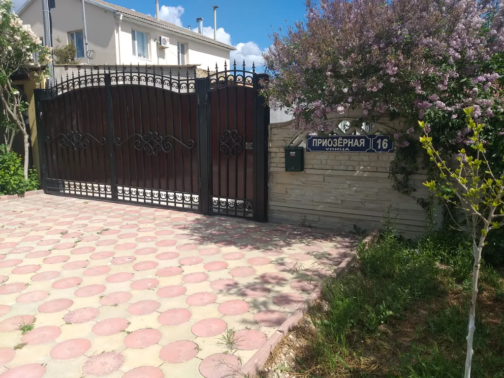 Уютный домик у моря