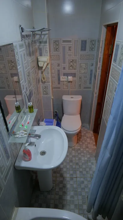 Семейный Пятиместный номер в центре старого города (санузел в номере)