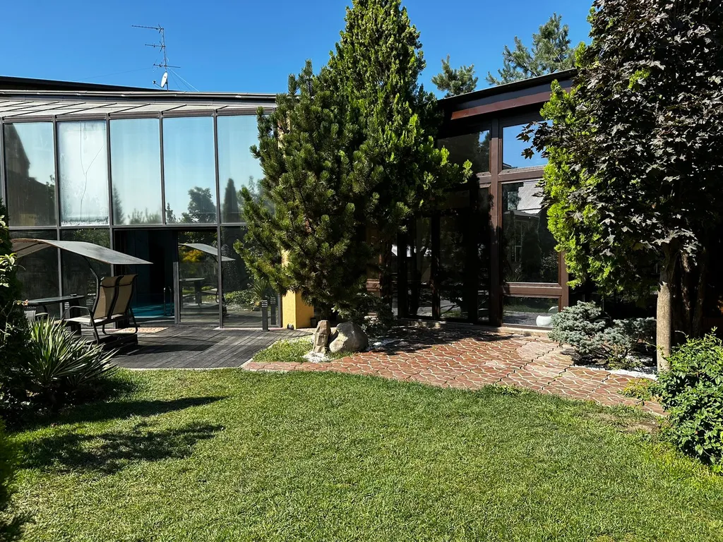 Дом "Донна Роза" на Аксайской -знаменитый дом с олимпийским бассейном